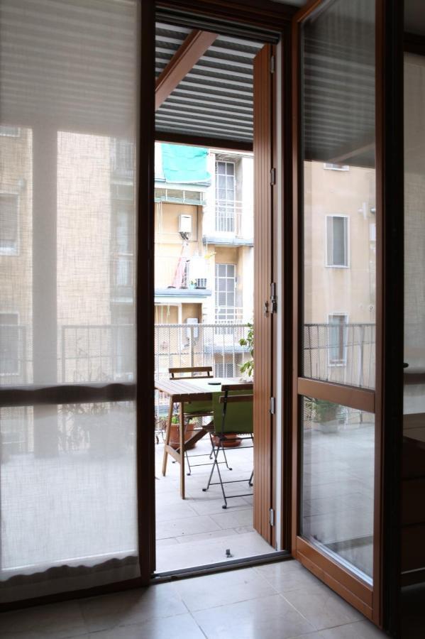 Terrace Apartment Close To Metro Station Milão Exterior foto